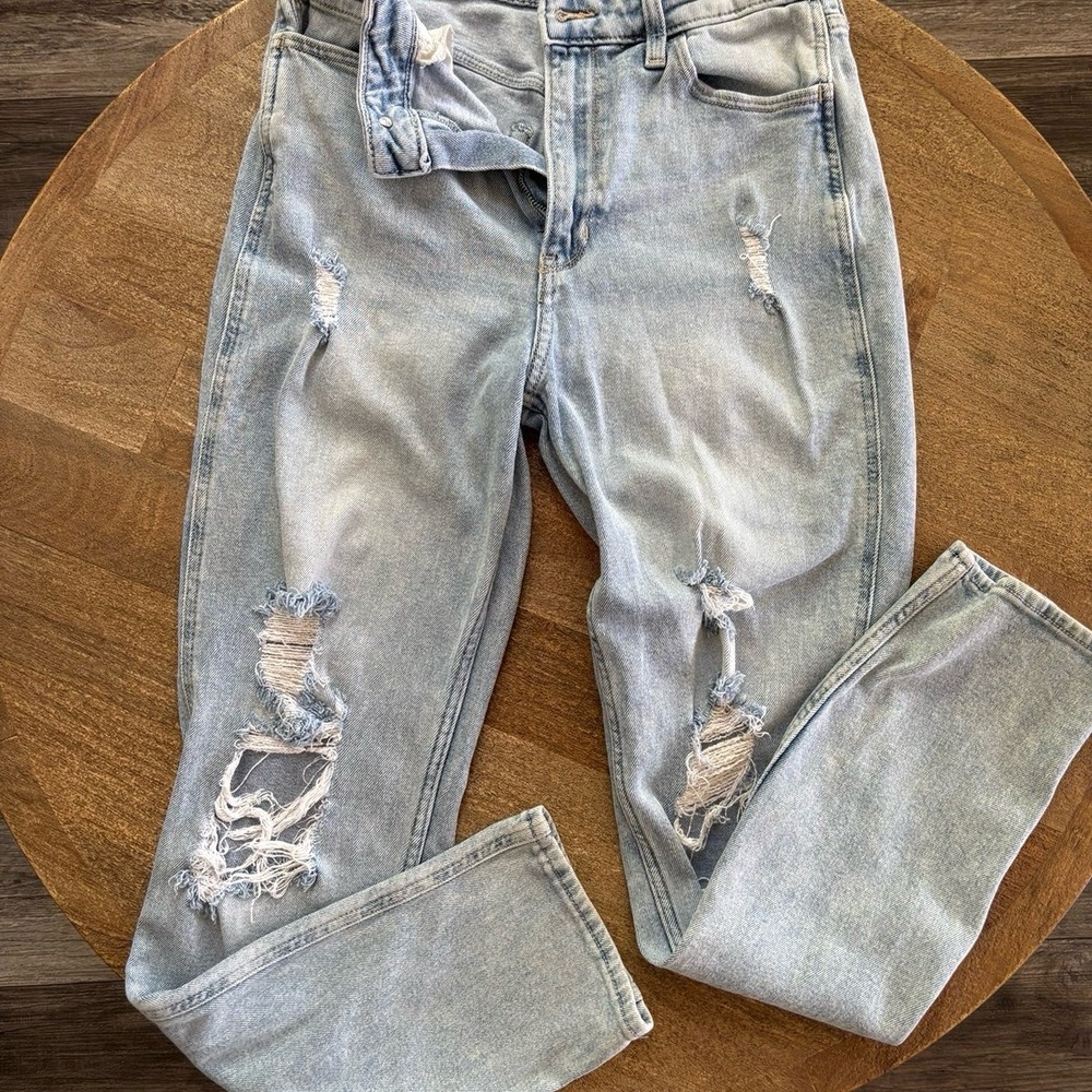 Women's Hollister Distressed Light Wash Denim Jeans 5R